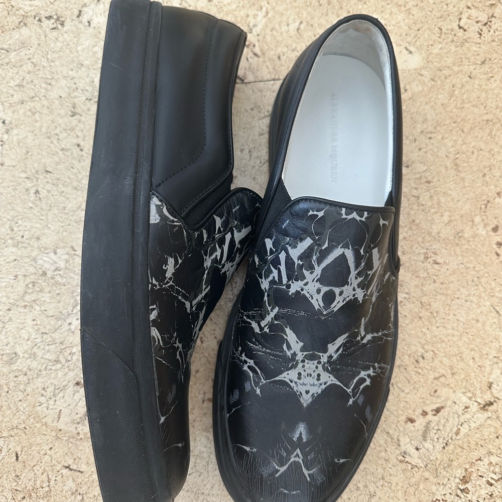 Alexander McQueen Black and White Graphic Loafers